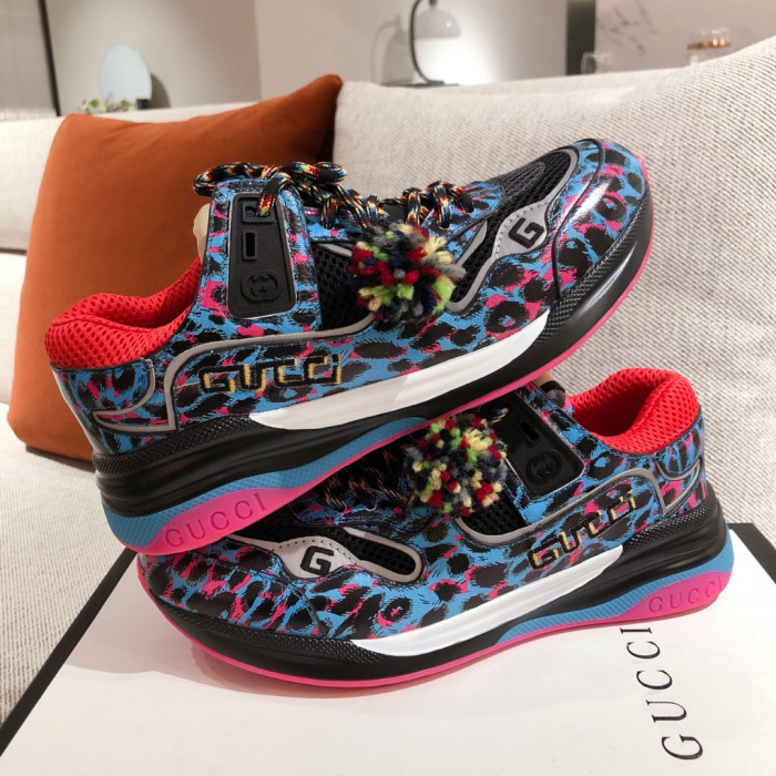 G*u*i mid sneaker