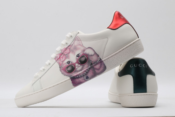 G*u*i low-top sneaker