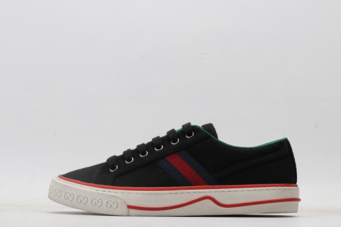 G*u*i low-top sneaker