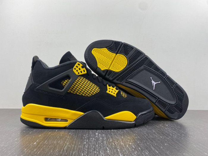 Air Jordan 4 Retro "Thunder