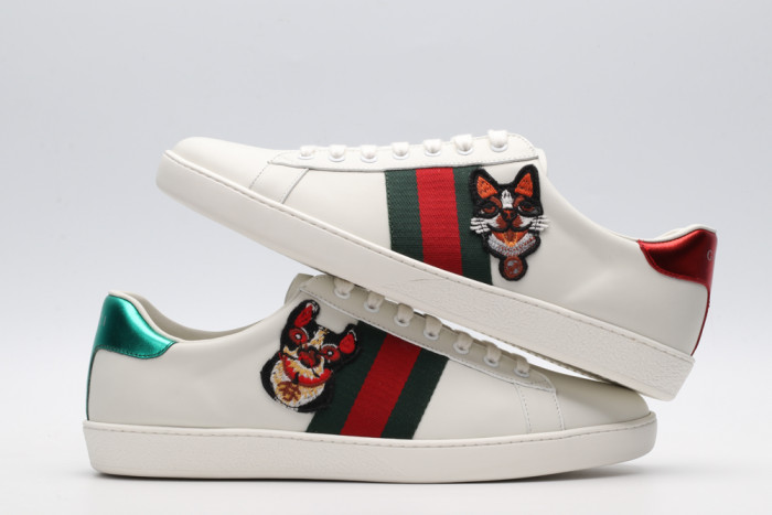 G*u*i low-top sneaker