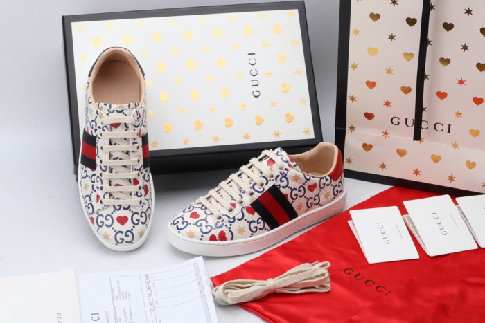 G*u*i low-top sneaker