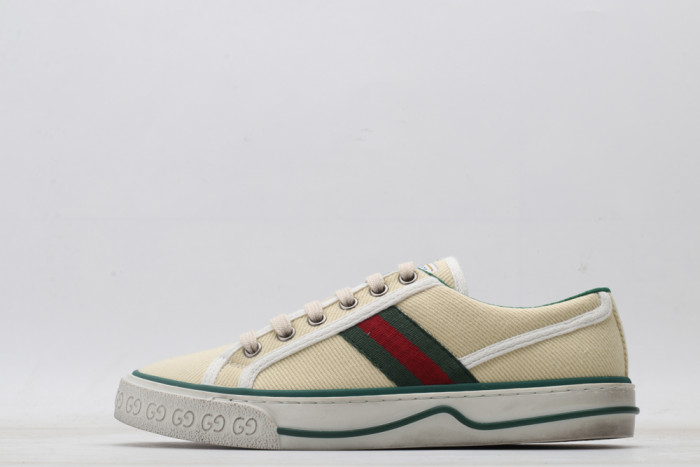 G*u*i low-top sneaker