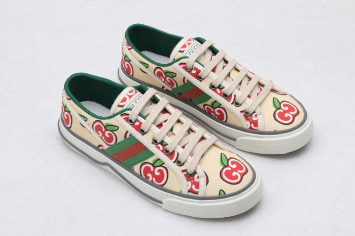 G*u*i low-top sneaker