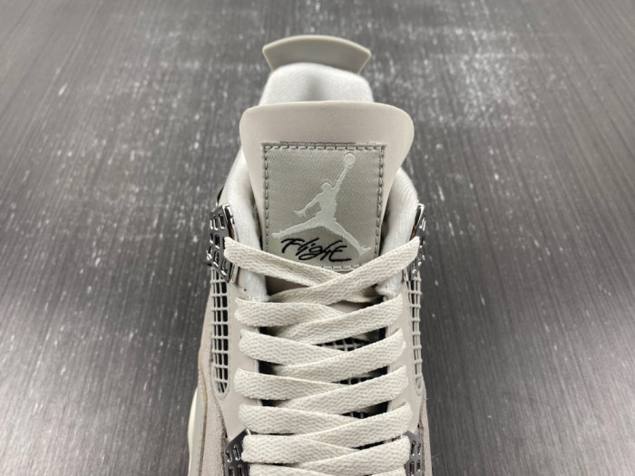 Air Jordan 4 “Frozen Moments” AQ9129-001