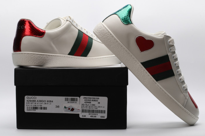 G*u*i low-top sneaker