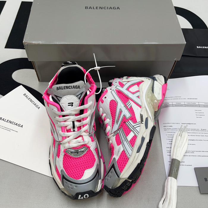 Ba*len*cia*ga runner sneaker