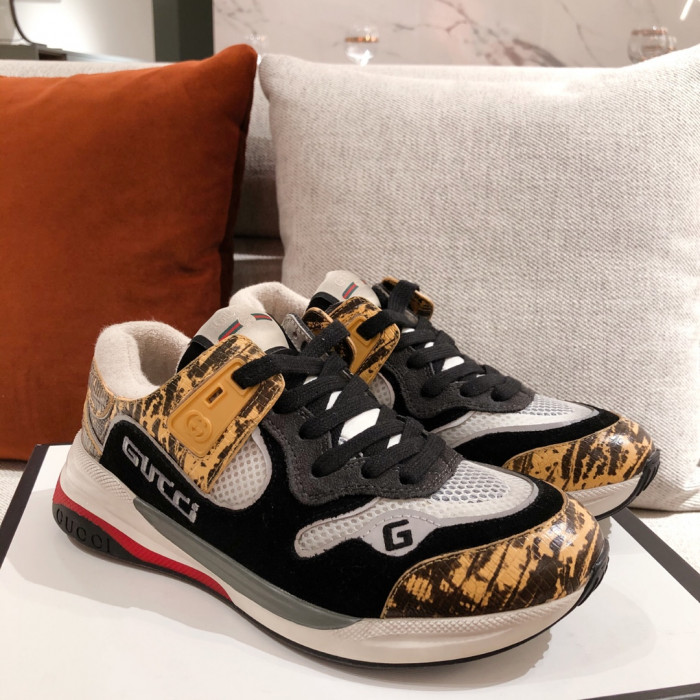 G*u*i mid sneaker
