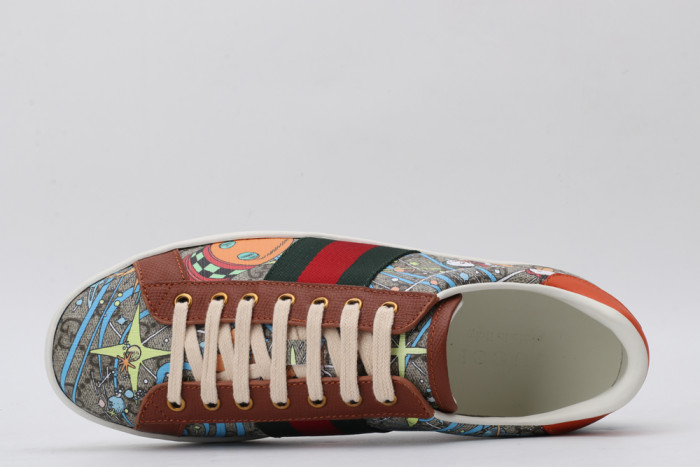 G*u*i low-top sneaker