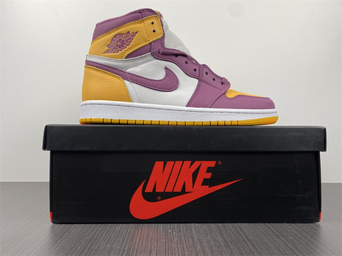 Air Jordan 1 High OG “Brotherhood” 555088-706