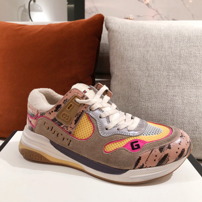 G*u*i mid sneaker