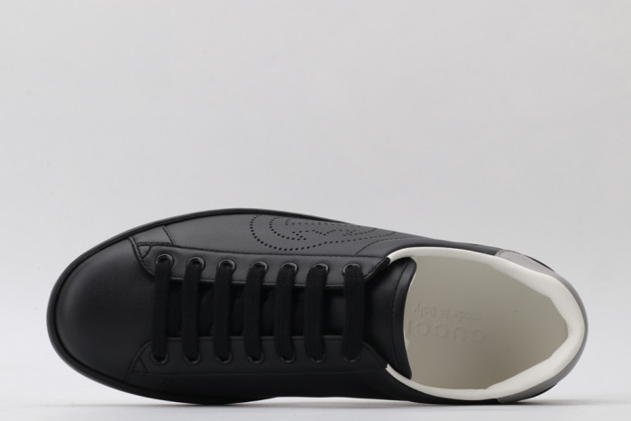 G*u*i low-top sneaker
