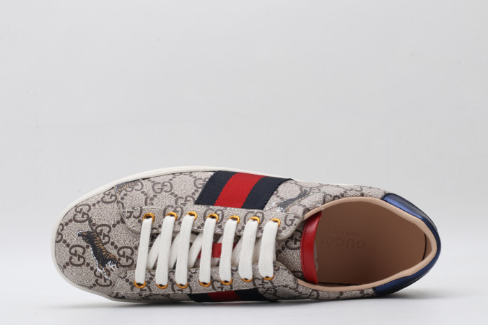 G*u*i low-top sneaker