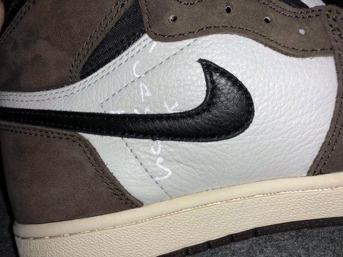 Travis Scott x Air Jordan 1 Retro High OG 