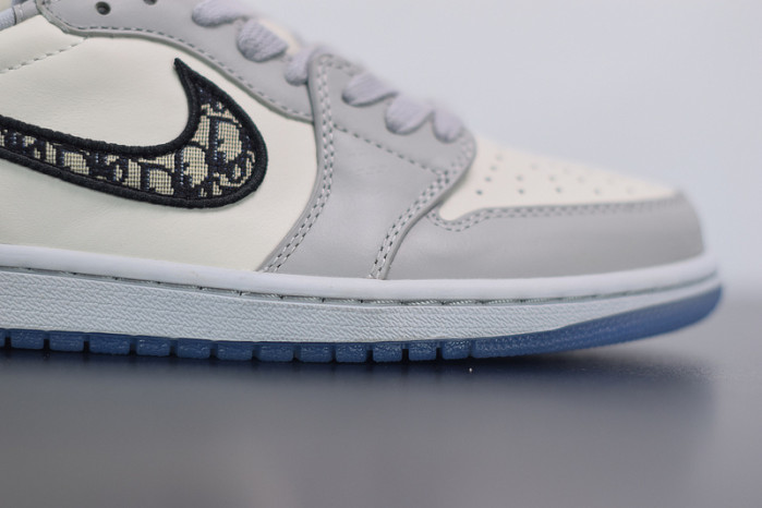 DR X JORDAN 1 LOW OG CN8607-002 (DR shoe box)