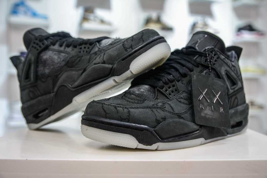 Nike Air Jordan 4 retro kaws black 930155 001