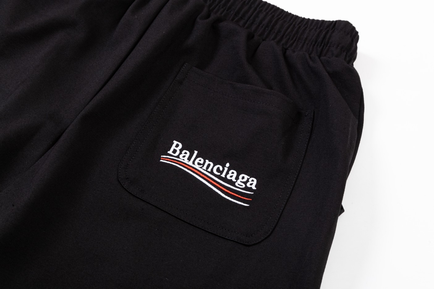 Ba*len*cia*ga shorts