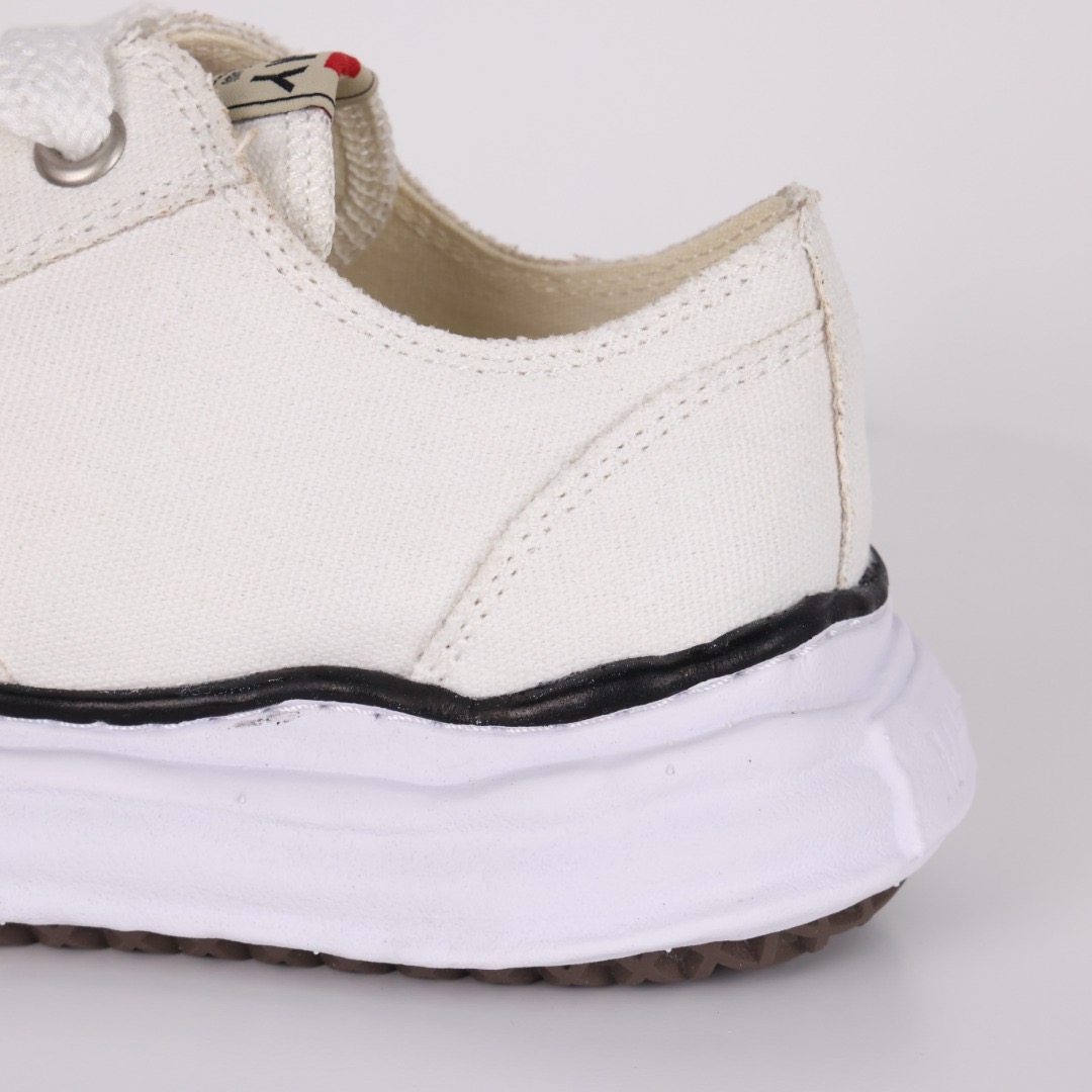 Ma*s*n mihara yasuhiro mmy sneaker