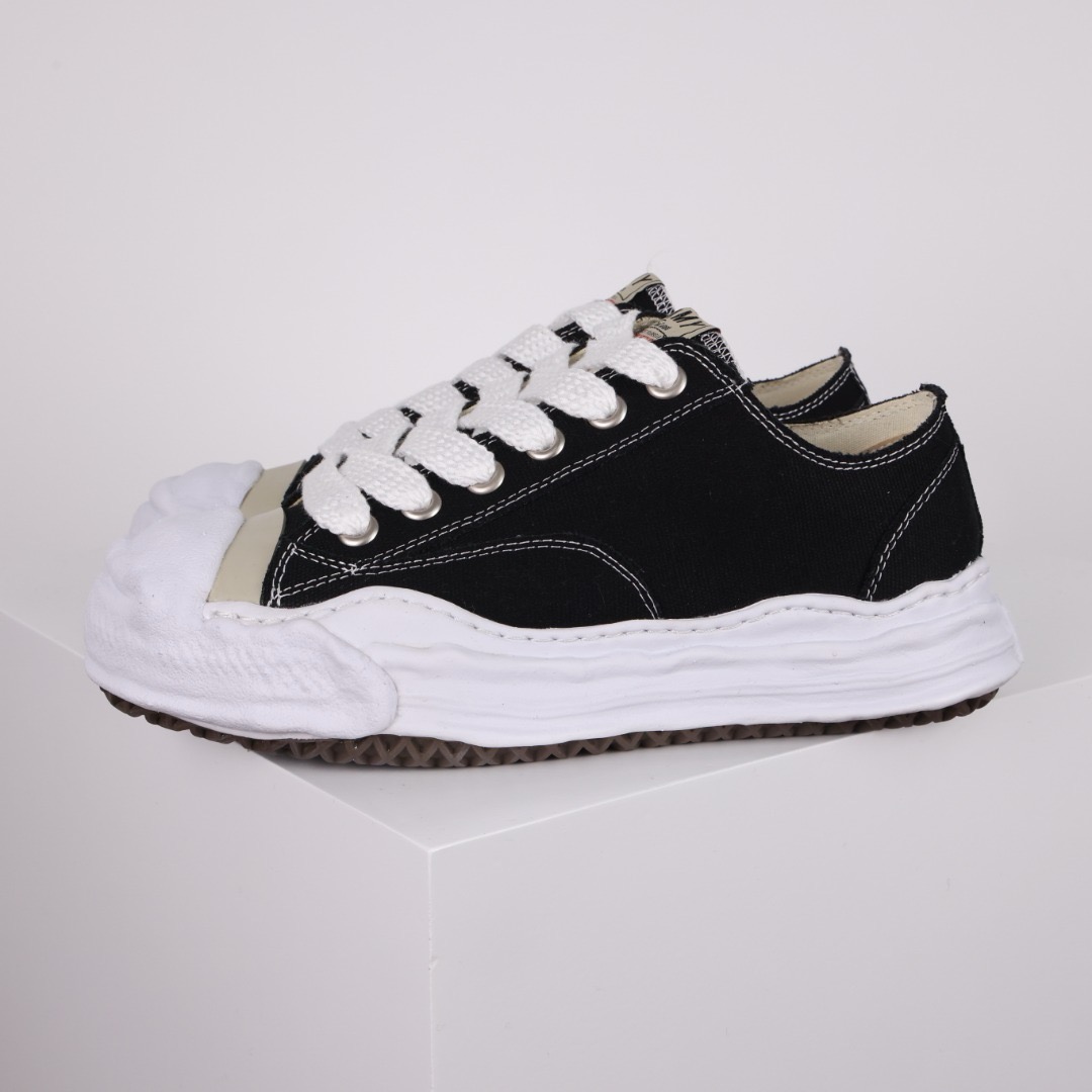 Ma*s*n mihara yasuhiro mmy sneaker