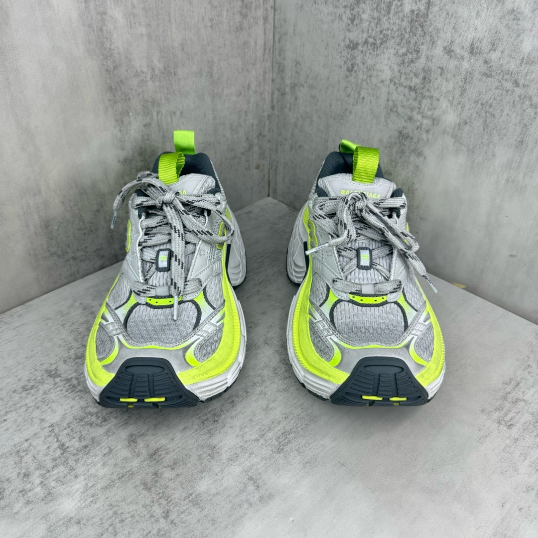 BLCG Sneaker 6XL