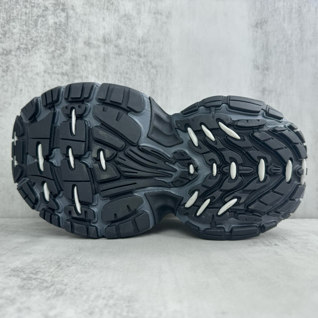 BLCG Sneaker 6XL