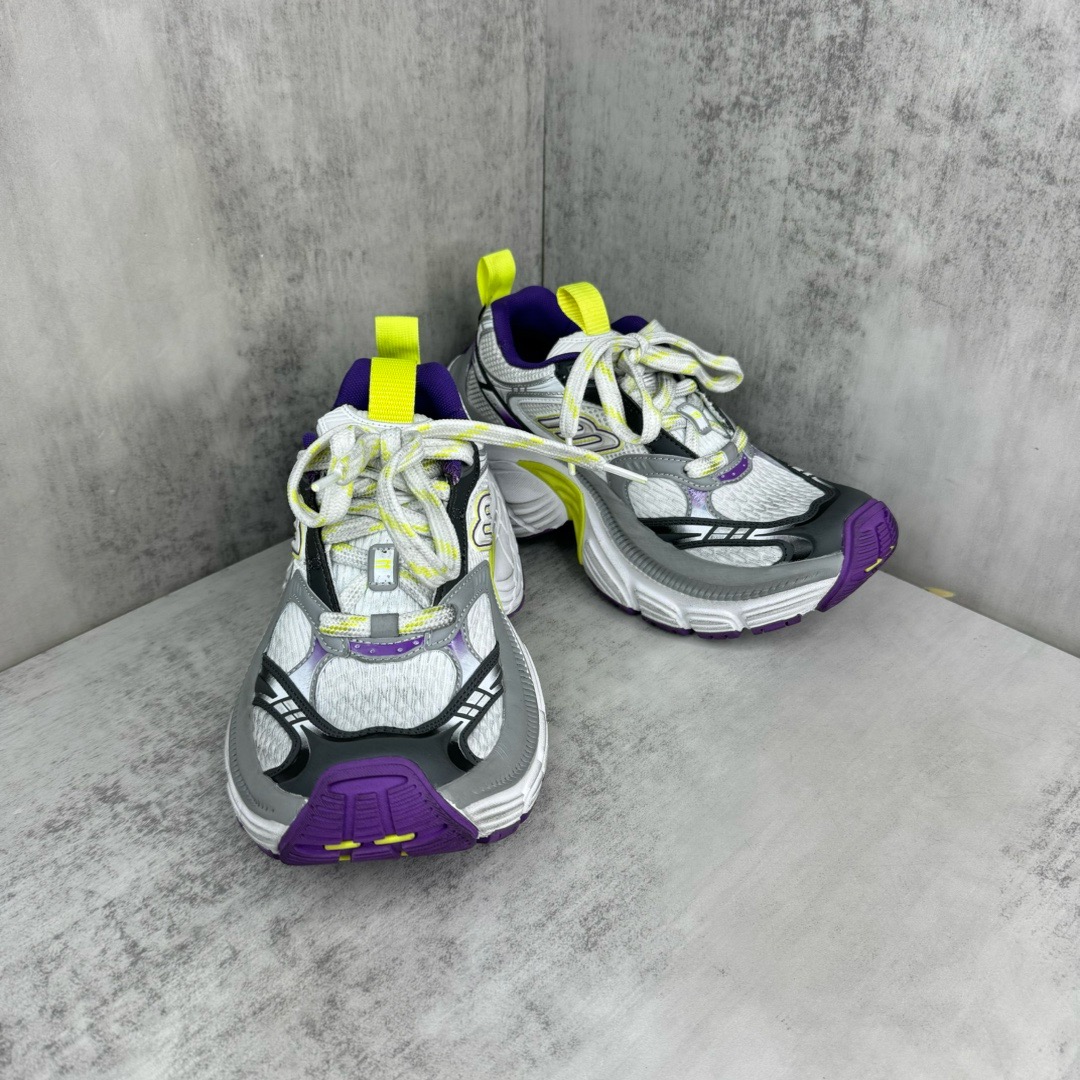 BLCG Sneaker 6XL