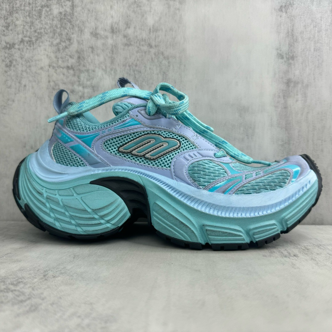 BLCG Sneaker 6XL
