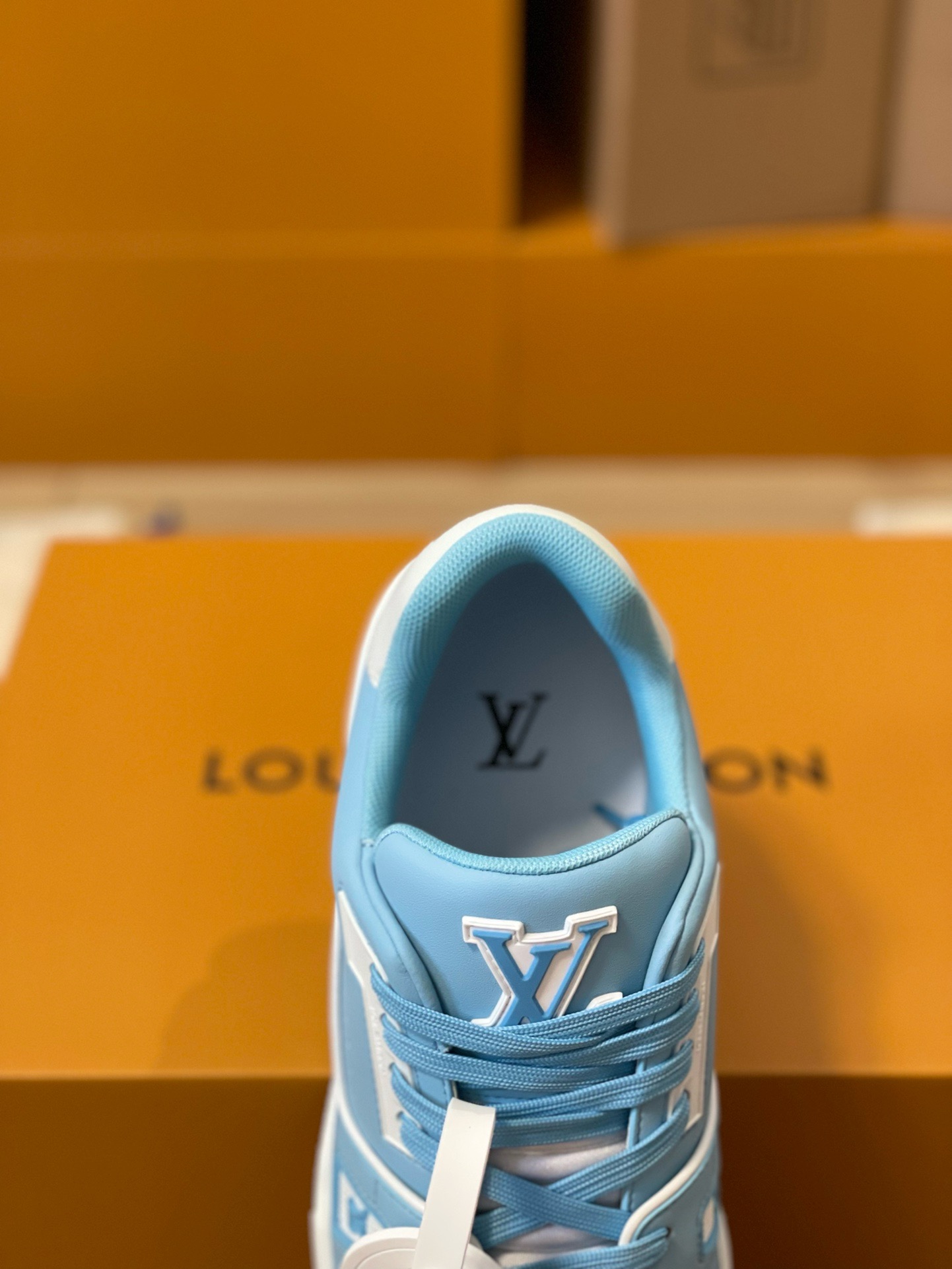 Loui Vuitto TRAINER SNEAKER
