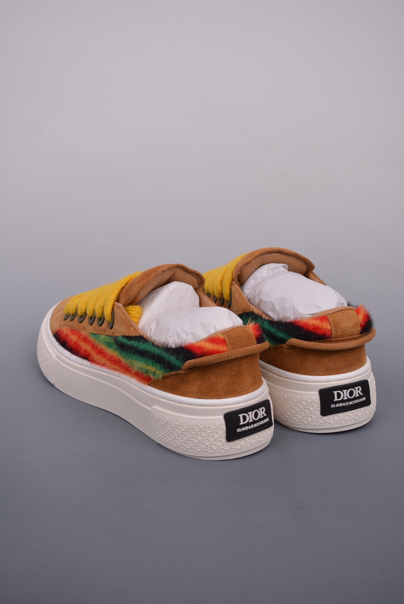 DR B33 SNEAKER