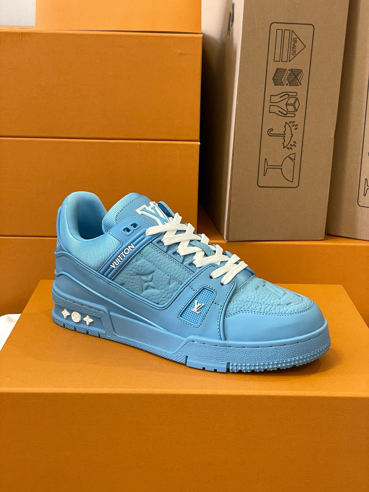 Loui Vuitto TRAINER SNEAKER