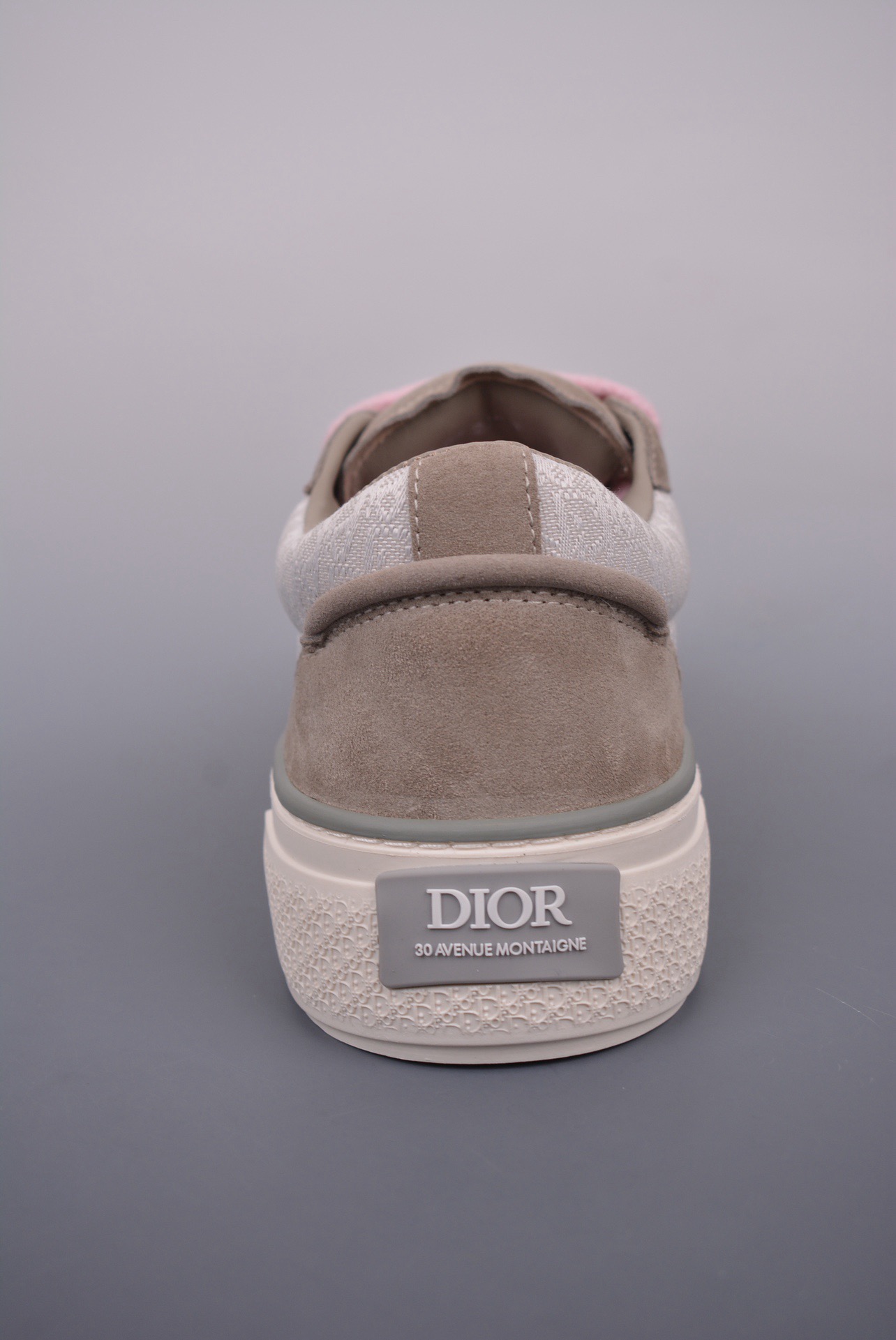 DR B33 SNEAKER